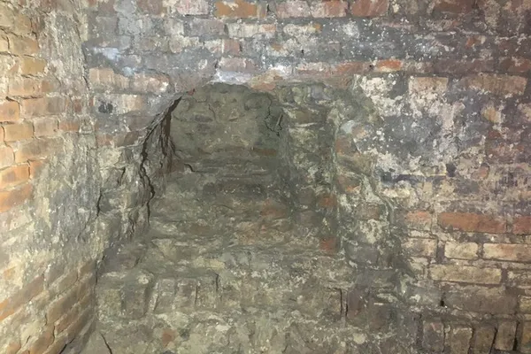 У Луцьку дослідили нововідкриті крипти в соборі Святої Трійці (фото, відео)