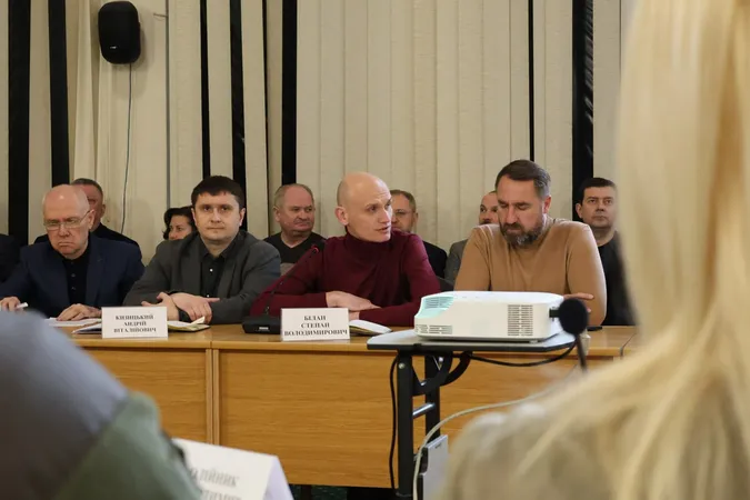 Рудницький провів «оперативку» у Волинській ОВА: про що говорили (фото)