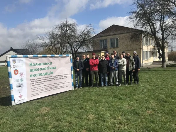 Археологи знайшли у Володимирі давньоруський ключ, інкрустований золотим дротом (фото)