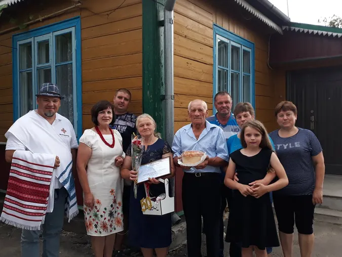 У Володимир-Волинському гульнули весільні рекордсмени: пари живуть разом понад пів століття