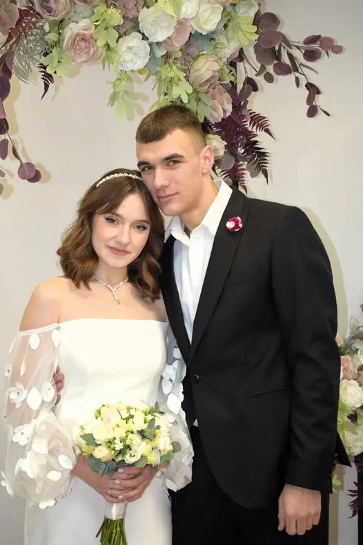 У Луцьку побралася пара військовослужбовців