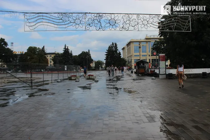 Мокрий Луцьк. Фоторепортаж із міста після дощу