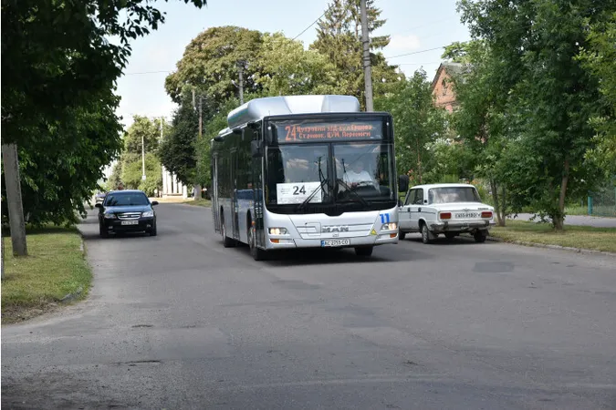 У луцьких маршрутках вартість проїзду піднімуть до 8 гривень (відео)