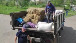 Луцький зоопарк отримав допомогу від мешканців Підгайцівської громади (фото)