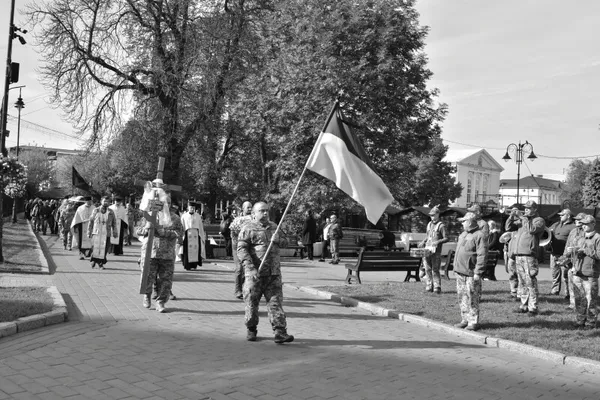 У Луцьку провели в останню дорогу загиблого Героя Олега Струбіцького (фото)
