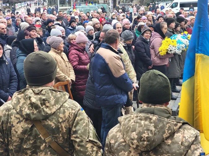 Побратими називали його «Батя»: у Ковелі попрощалися із Володимиром Крисюком