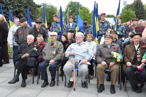 У Луцьку вшанували пам'ять жертв Другої світової війни (фото)