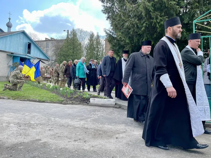 На Волині провели в останню дорогу двох Героїв - Андрія Мельника та Валерія Степанюка