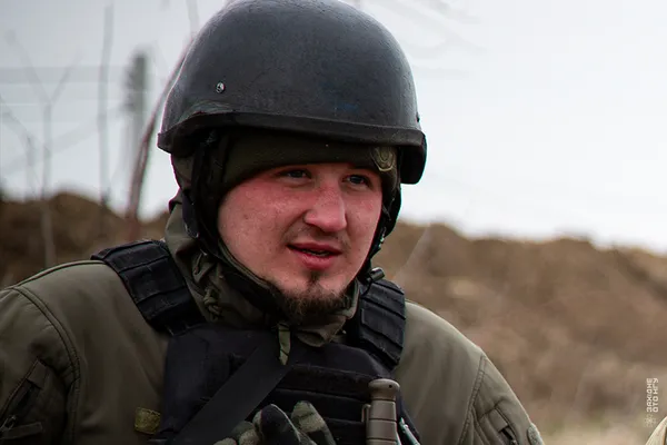 «Я прийняв рішення залишитись і прикрити побратимів»: історія волинського нацгвардійця, який пораненим продовжив бій