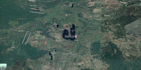 За 150 км від Луцька у життєдайному озері втопився чаклун – його стогін досі чути у туманні дні (фото)