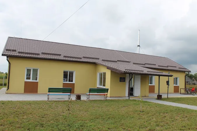У Ратнівському районі запрацювала нова амбулаторія (фото)