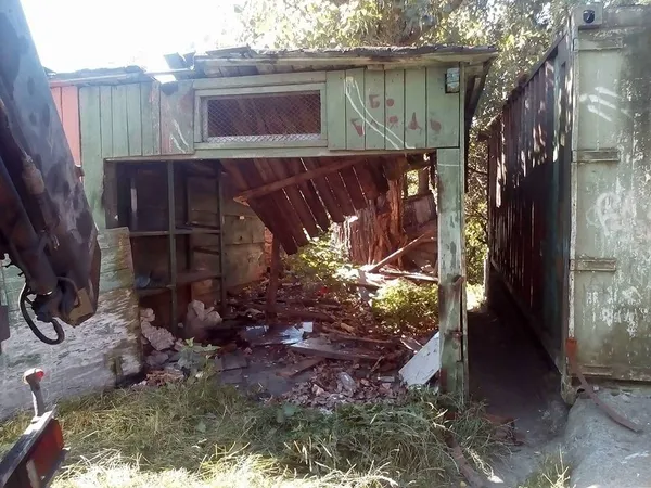 У центрі Луцька демонтували літній майданчик (фото)