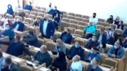 У Червоноградській міськраді побилися «під*ри» від «Слуги народу» та «ЄС» (відео)