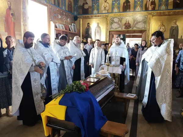 Загинув майже 2 роки тому: на Волині провели в останню дорогу воїна Валентина Назарчука