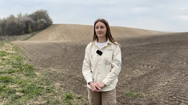 На Волині підлітки на мотоциклах понищили посіви: відшкодування – п'ять дронів для ЗСУ (фото, відео)