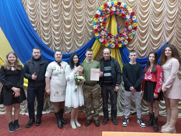 У Городищенській громаді військовий одружився під час відпустки (фото)