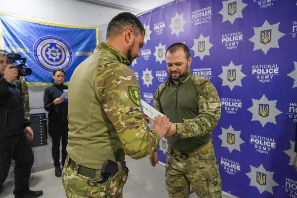 18 волинських поліцейських отримали відзнаки Головнокомандувача ЗСУ