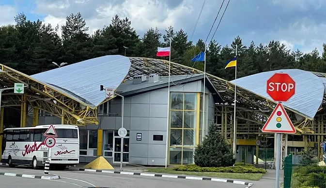 Над «Устилугом» назріває навала порожніх вантажівок: яка ситуація на «Ягодині»