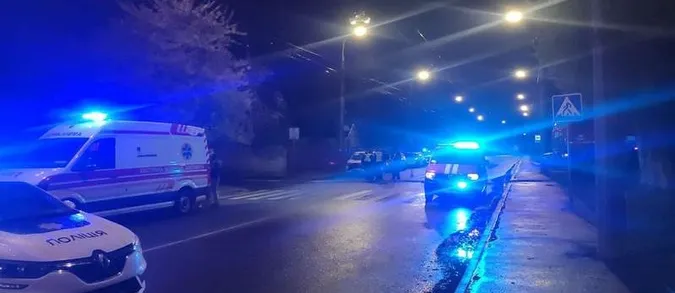У Луцьку в нічній пожежі загинула людина (фото, відео)