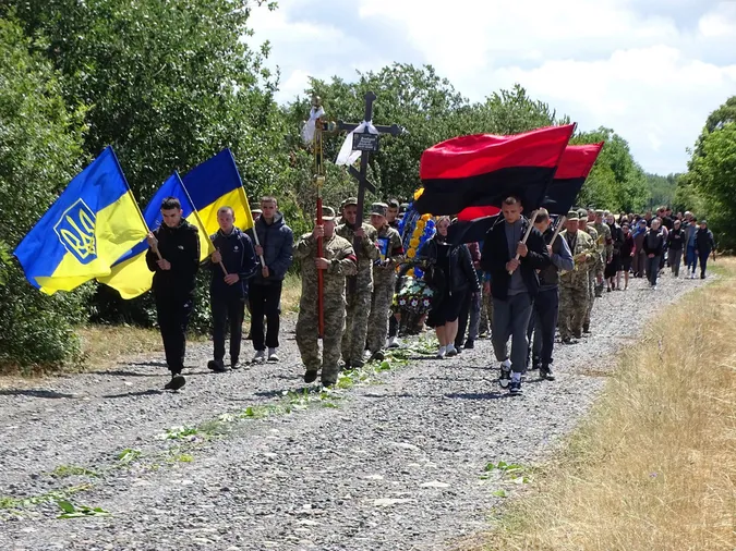 Турійщина попрощалася із Захисником України Валерієм Кікавським