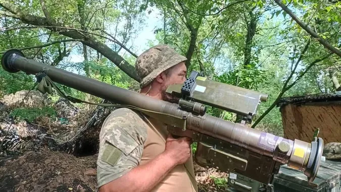 Ворог намагається наступати на декількох напрямках: бої тривають, – Генштаб