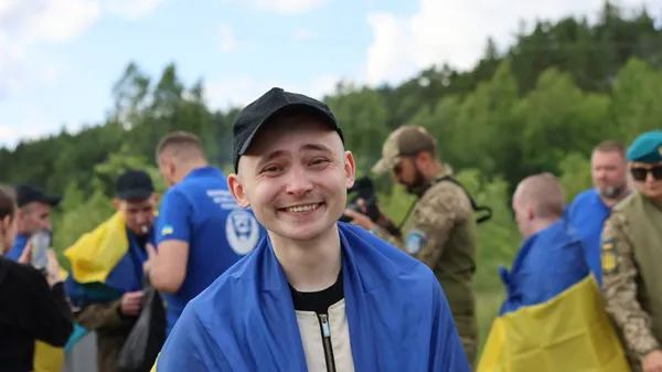 Черговий обмін полоненими: додому повертаються воїни ЗСУ, Нацгвардії та прикордонної служби (фото)