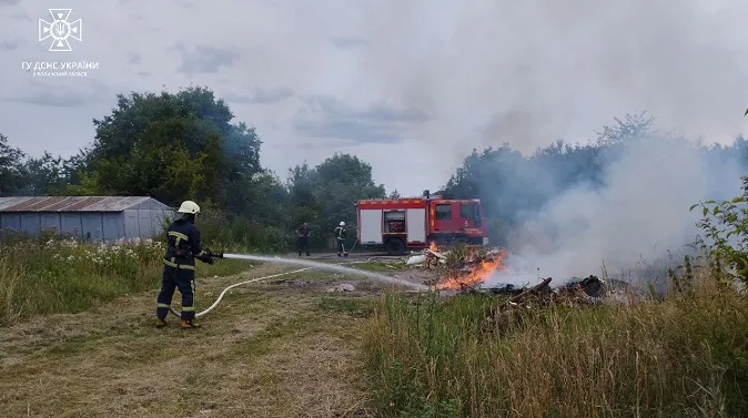 На Волині рятувальники загасили 5 пожеж: що горіло (фото)