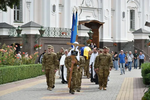 Назавжди 29: у Луцьку поховали Героя Іллю Пузирнікова