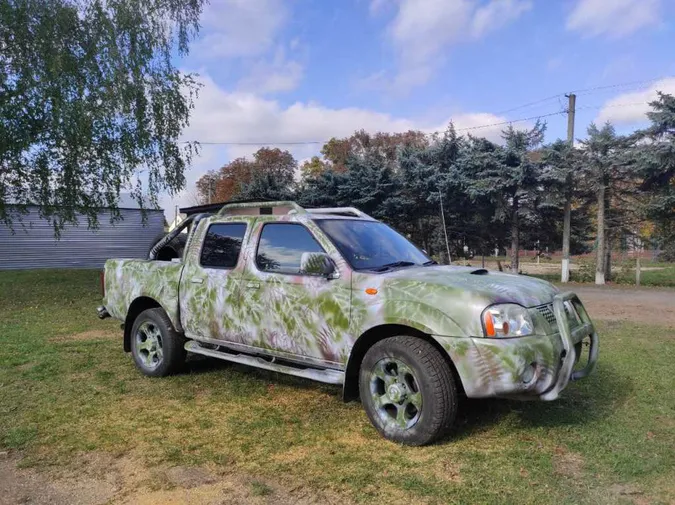 Рятувальники передали волинським військовим позашляховик (фото, відео)