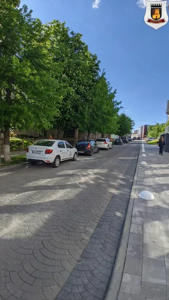 У центрі Луцька парковка знову стала платною (фото)