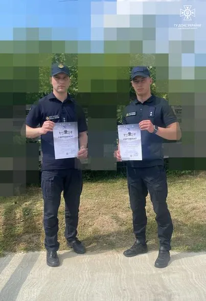 Волинські рятувальники вчилися керувати безпілотниками (фото)