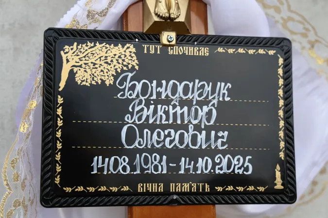 На Волині попрощалися з Героєм Віктором Бондаруком (фото)