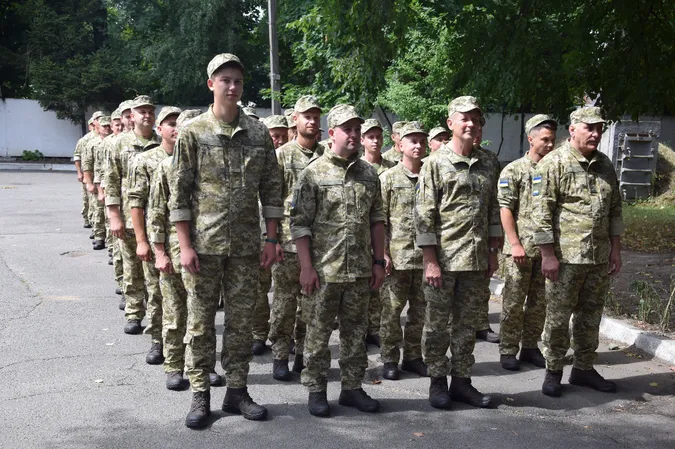 Волинських резервістів відправили на збори до Черкащини (фото)
