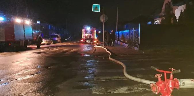 На Волині вночі горіли три магазини (фото)