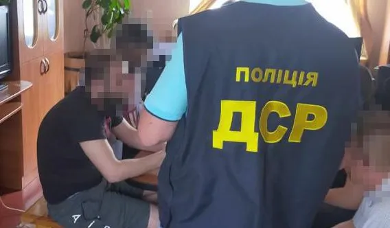 На Волині «смотрящий» за колонією заробляв на наркотиках і шантажі (відео)