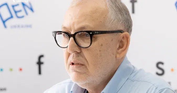 Поранився сам: на журналіста Макарова в Києві ніхто не нападав – поліція повідомила деталі