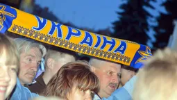 Мер-прогнозист та сотні вболівальників: як лучани підтримували збірну України з футболу (фото)