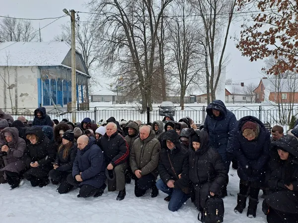 За свої кошти купував автівки для підрозділу: на Волині попрощалися з воїном Олександром Нагалюком