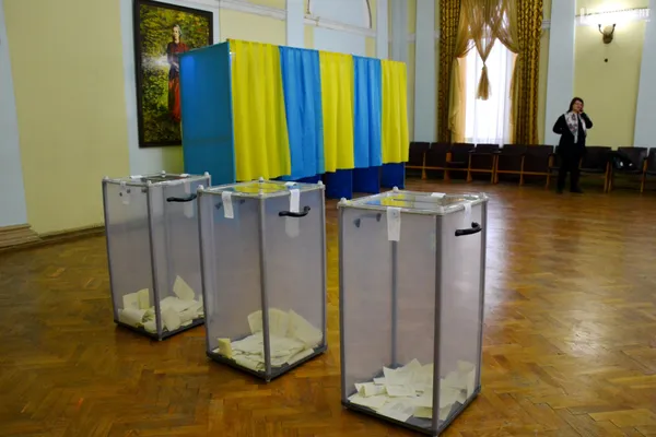 У СНУ тривають вибори ректора із одним кандидататом у бюлетені  (фото)