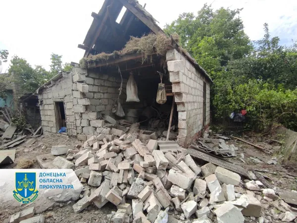 На Донеччині окупанти поранили трьох малих дітей