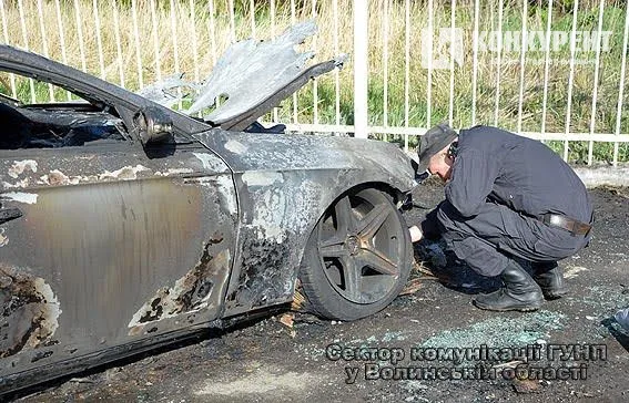 У Луцьку спалили «Мерседес» сина «злодія в законі»