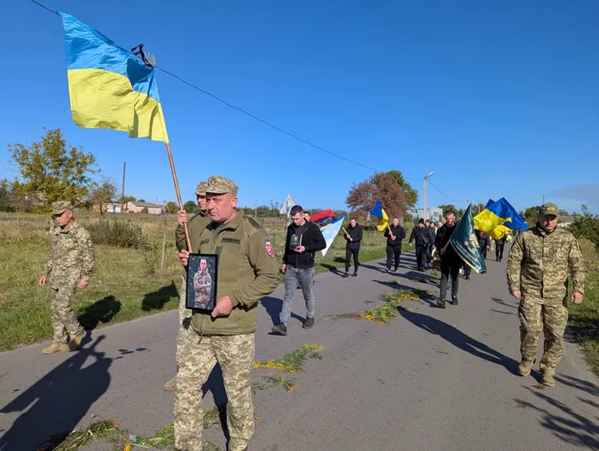 На Волині попрощалися із 24-річним захисником Петром Жуком (фото)