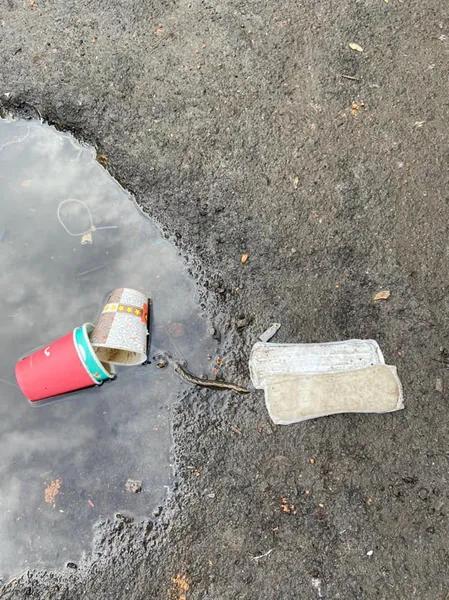 Що коїться на Старому ринку: приголомшливі фото від муніципалів