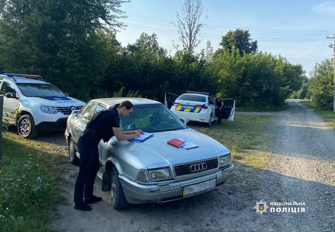 На Волині п'яний на Audi переїхав три велосипеди й сунув хабаря копам (фото)