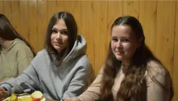 Котлети, нагетси, пюре та банан: як годують школярів у Заборольському ліцеї №32 (фото)