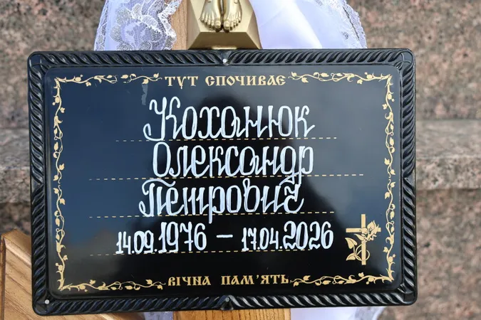 У Луцькій громаді попрощалися з Героєм Олександром Коханюком (фото)