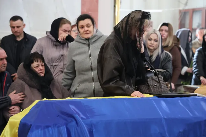 У Луцьку попрощалися з Героєм Артемом Зубком (фото)