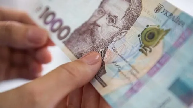 Пенсіонери зможуть витратити «ковідну тисячу» на комуналку, а підлітки – на освіту (відео)