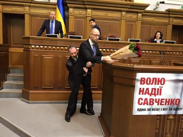 Нардеп з Волині засвітився в сутичці навколо прем’єра у Верховній Раді
