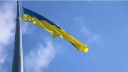 День Державного Прапора України: у Луцьку урочисто підняли синьо-жовтий стяг (фото)